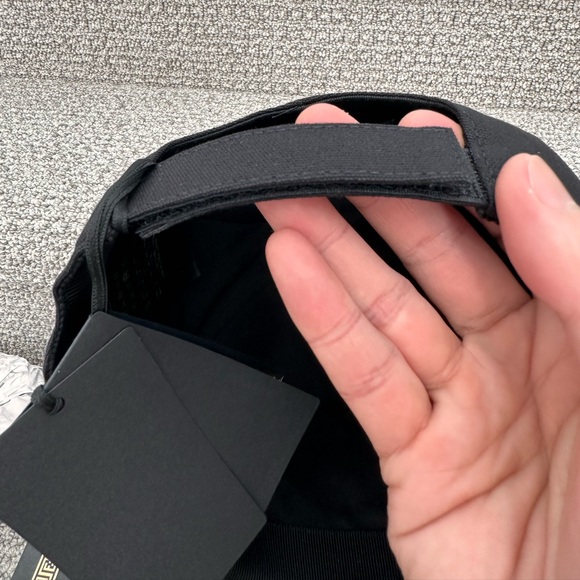 FENDACE Hat - Picture 4 of 10